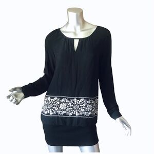 Old Navy Women’s XS Black White Tunic Blouse Long Sleeve Top Boat Keyhole Neck